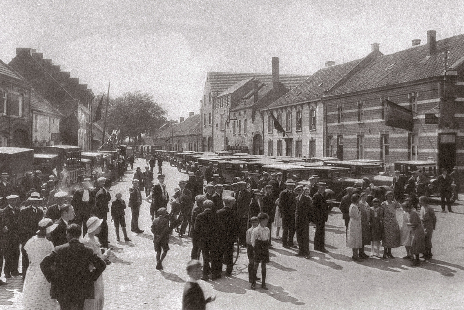 Dorpsfeest in de Dorpsstraat van Bocholt